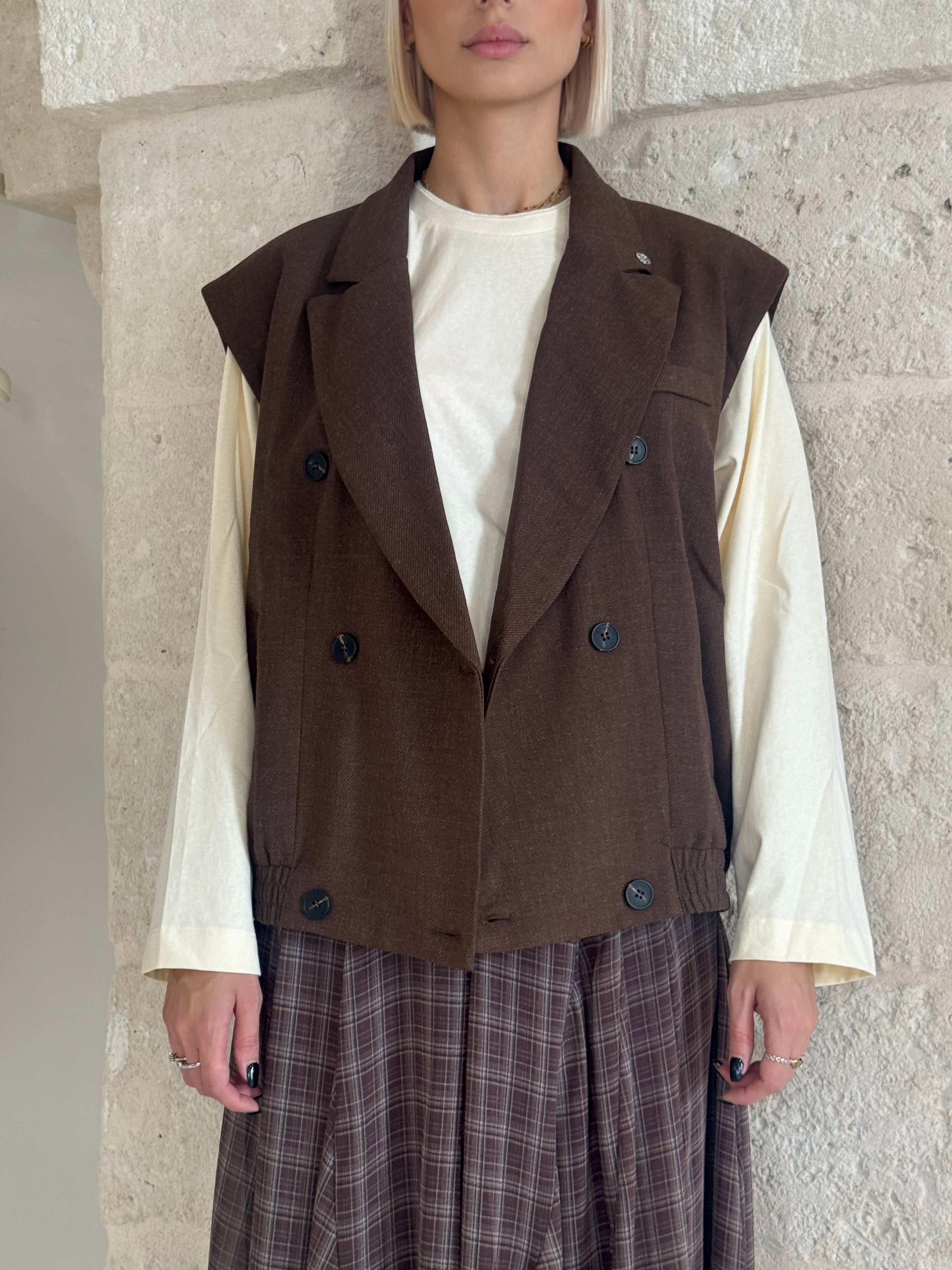 Gilet con bottoni moro - Bsb