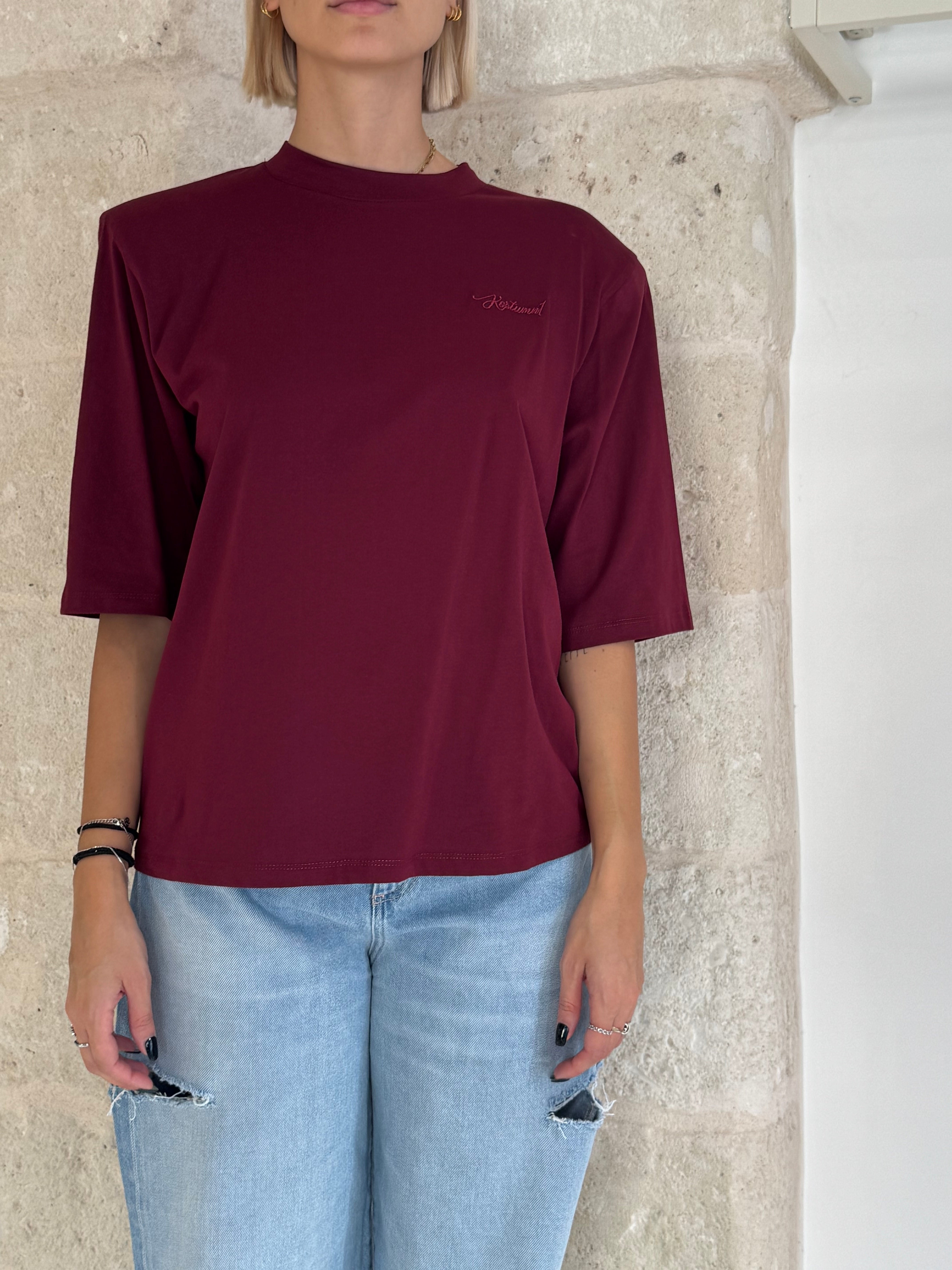 T-shirt con spalline e ricamo - Kostumn1