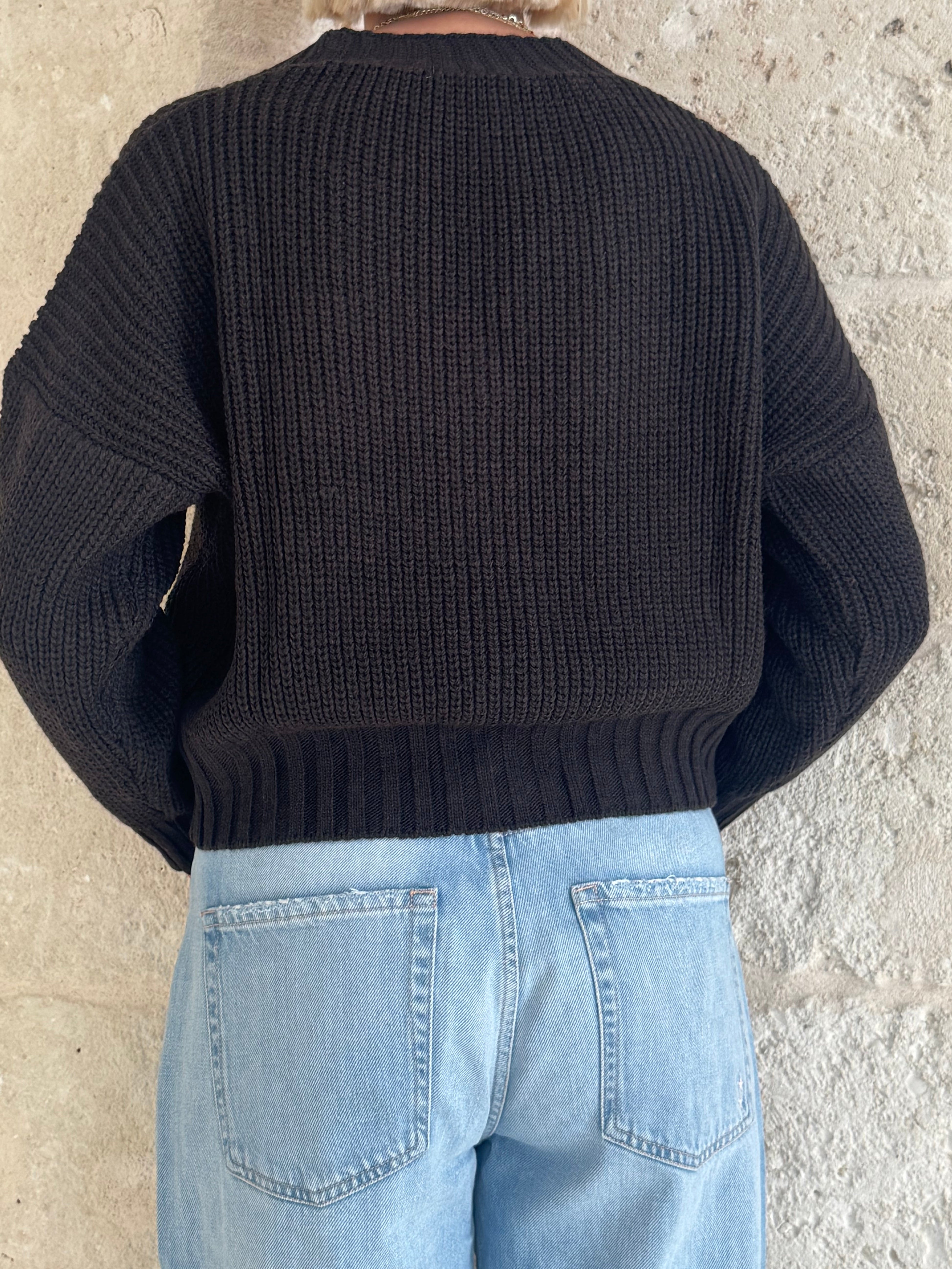 Cardigan puffo nero con bottoni - Zahjr