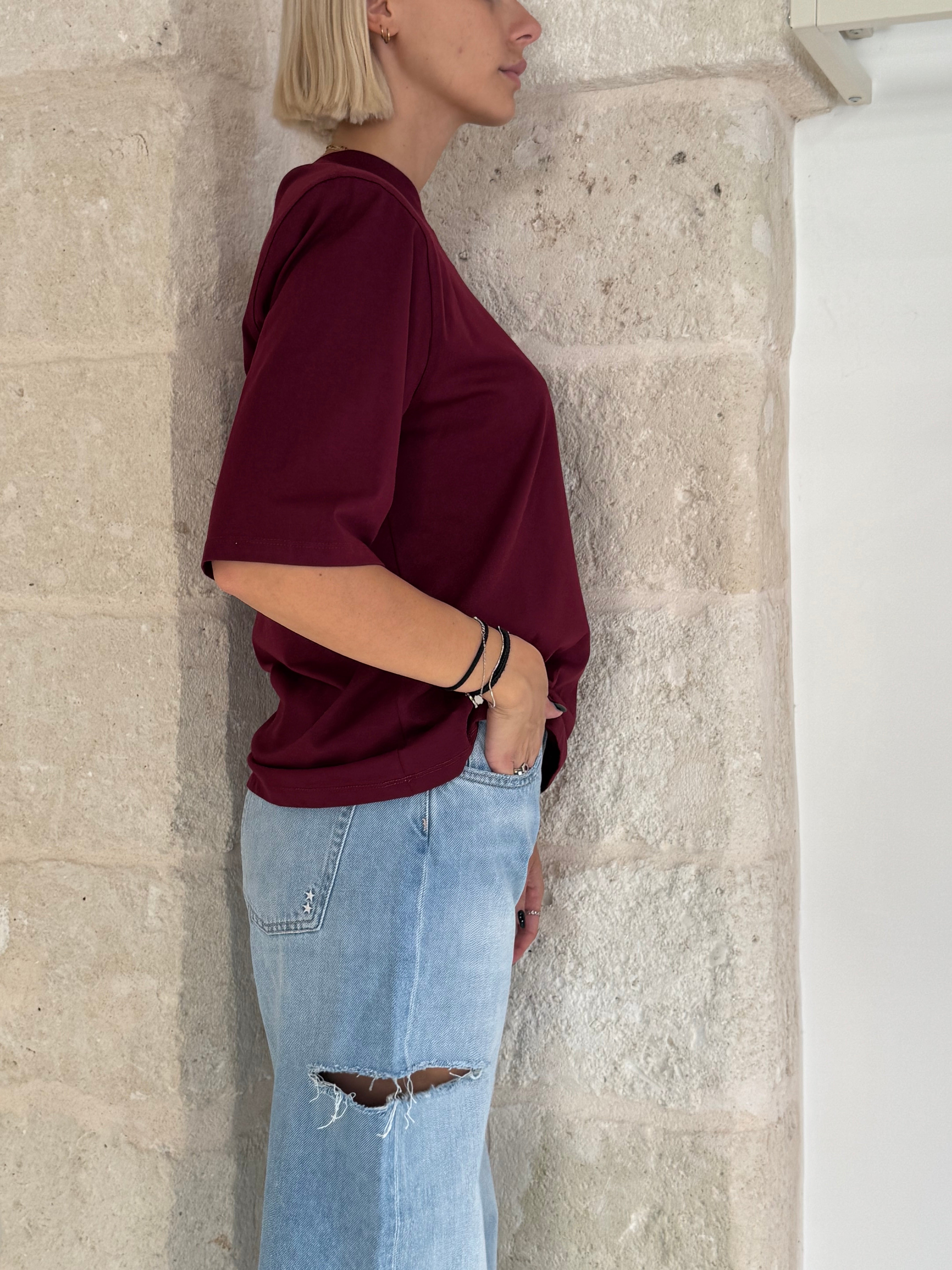 T-shirt con spalline e ricamo - Kostumn1