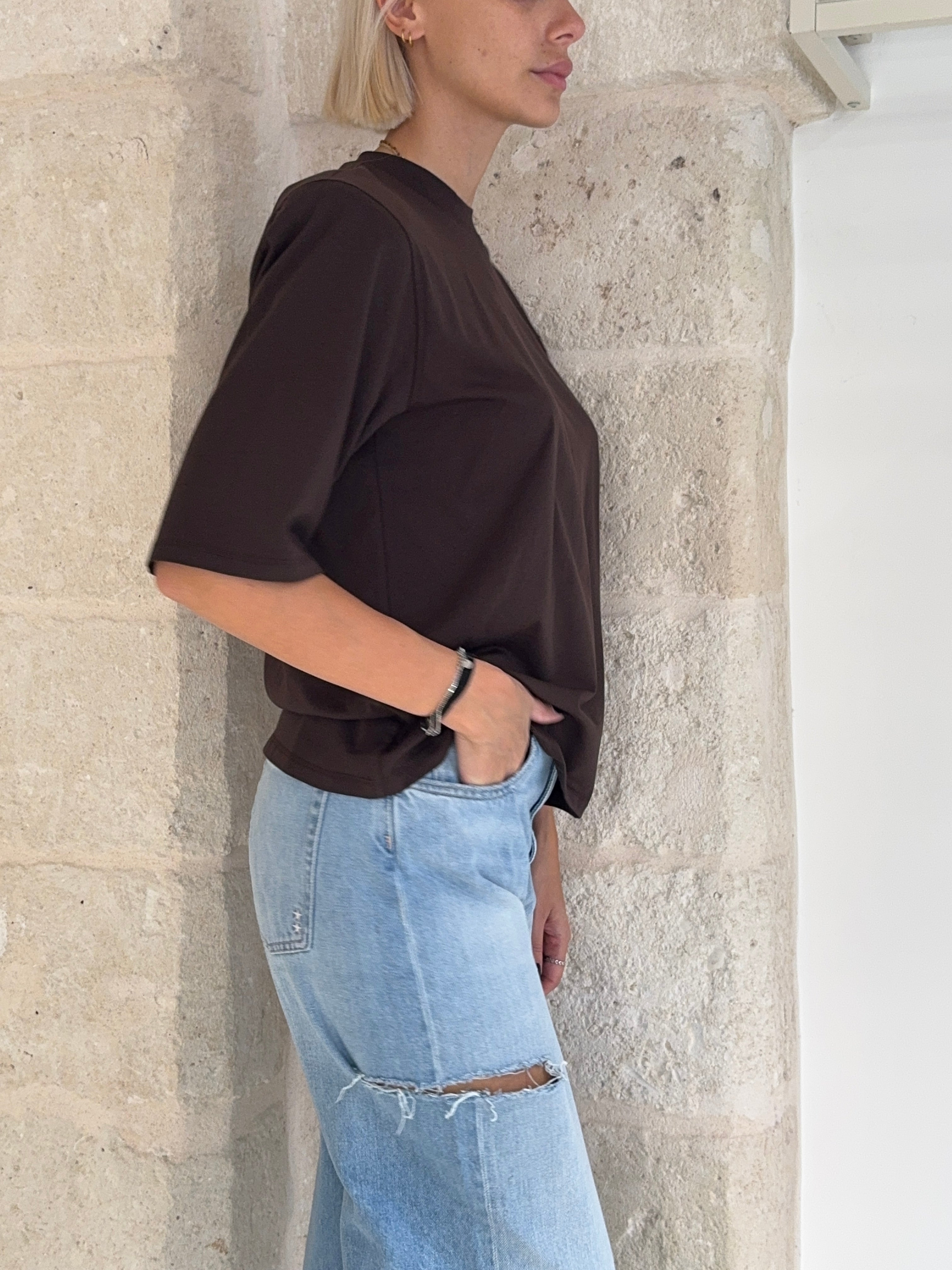 T-shirt con spalline e ricamo - Kostumn1