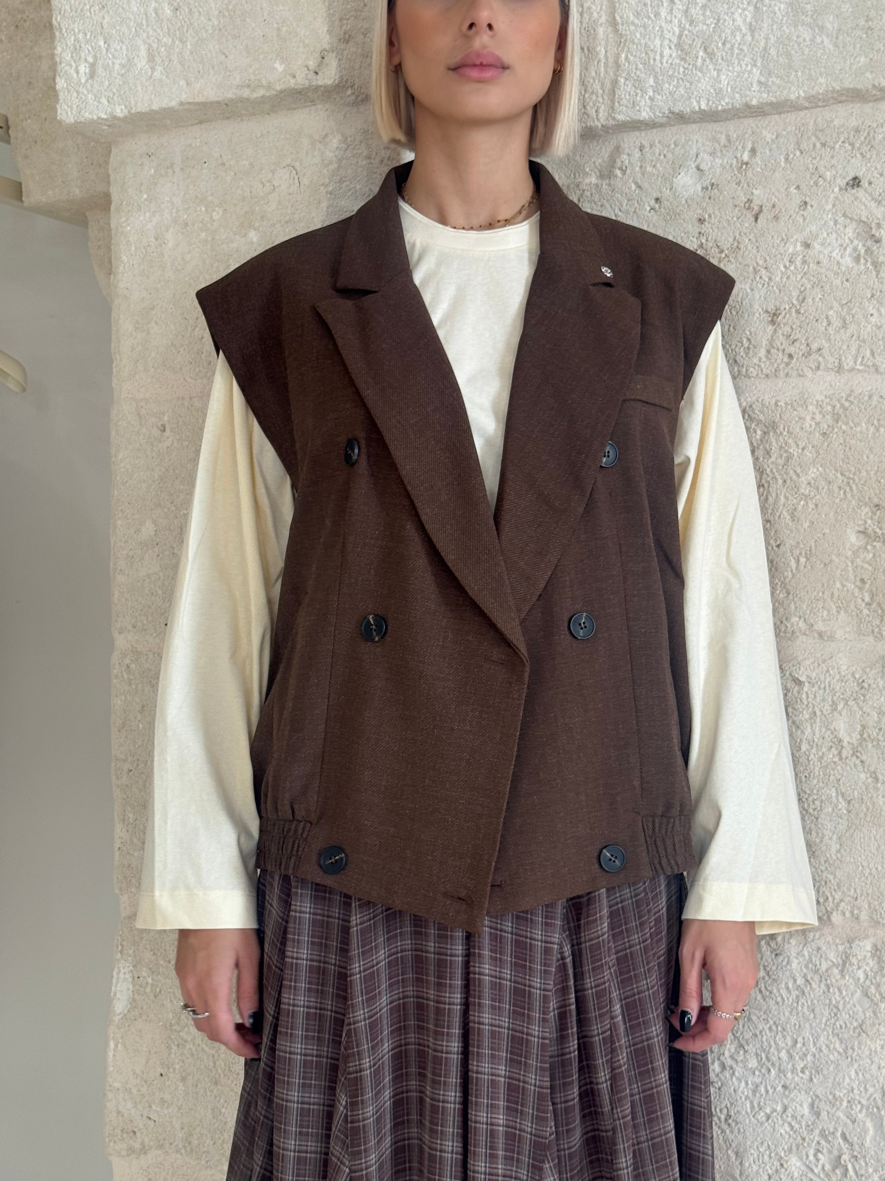 Gilet con bottoni moro - Bsb