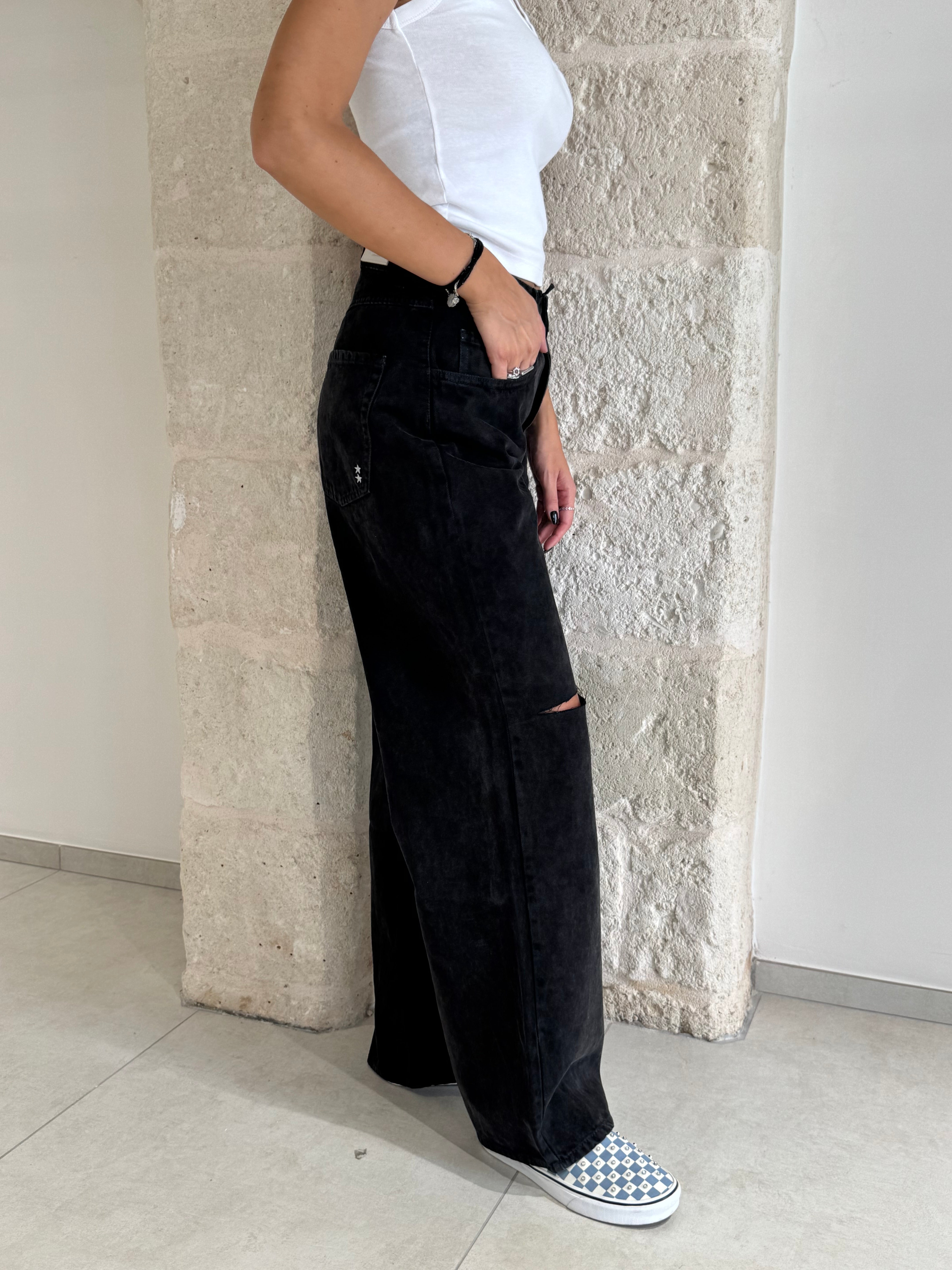Jeans Poppy nero bruciato e slavato con strappi - Icon Denim