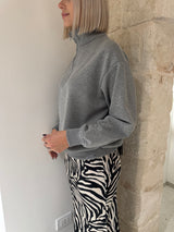 Felpa con collo alto e foulard - Tensione in